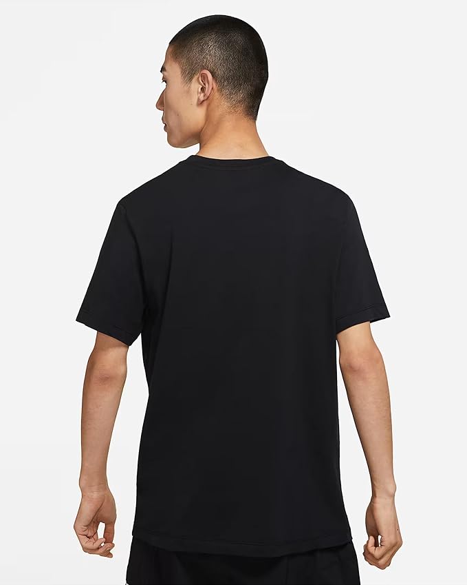 Nike Men's Solid Regular Fit T-Shirt - Image 3