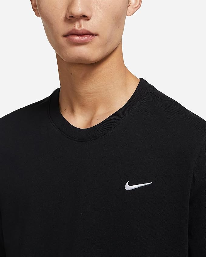 Nike Men's Solid Regular Fit T-Shirt - Image 2